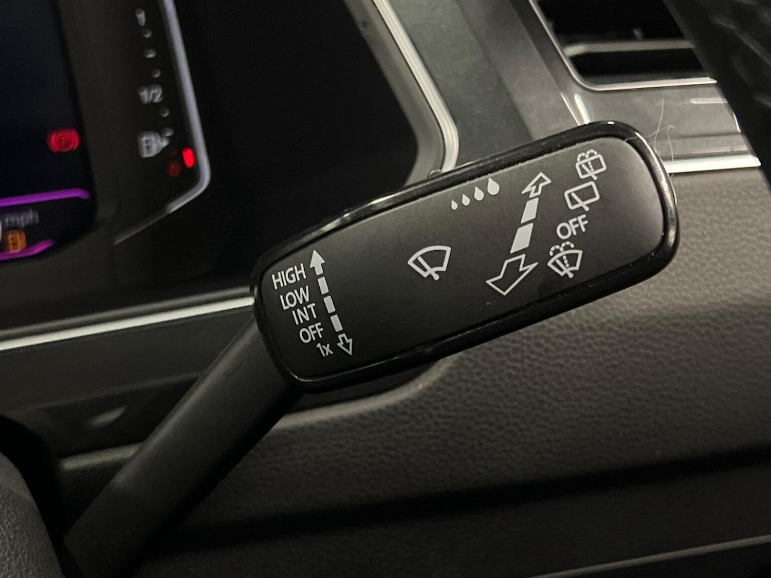 Used Volkswagen Tiguan 2023 for sale - 77797012: Photo 27