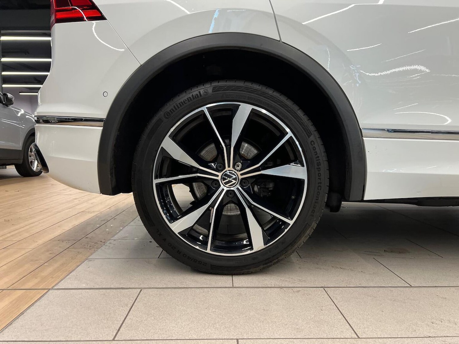 Used Volkswagen Tiguan 2023 for sale - 77797012: Photo 6