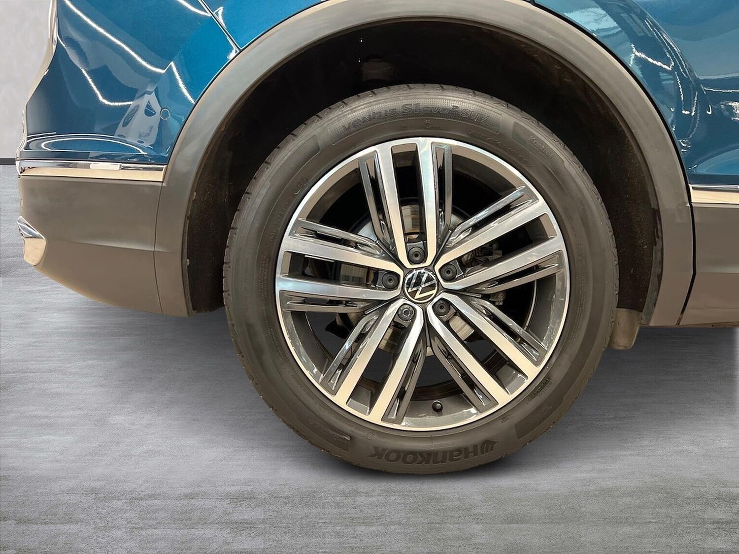 Used Volkswagen Tiguan 2023 for sale - 78194941: Photo 6