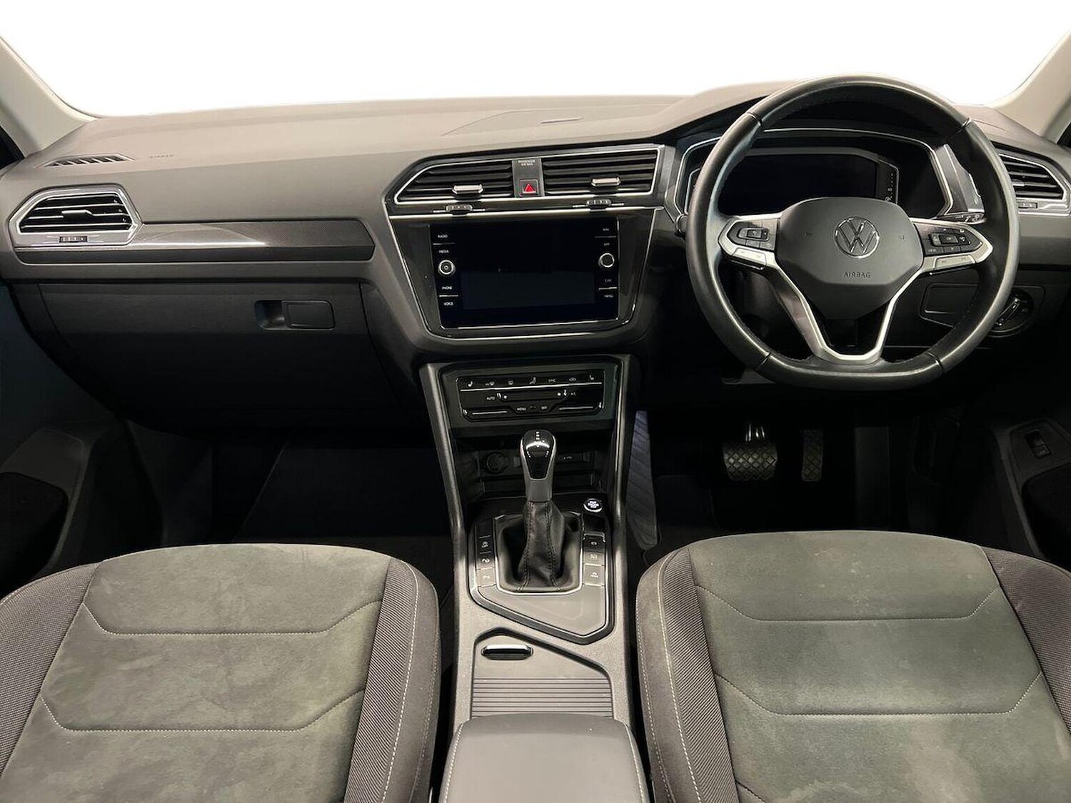 Used Volkswagen Tiguan 2023 for sale - 78194941: Photo 8