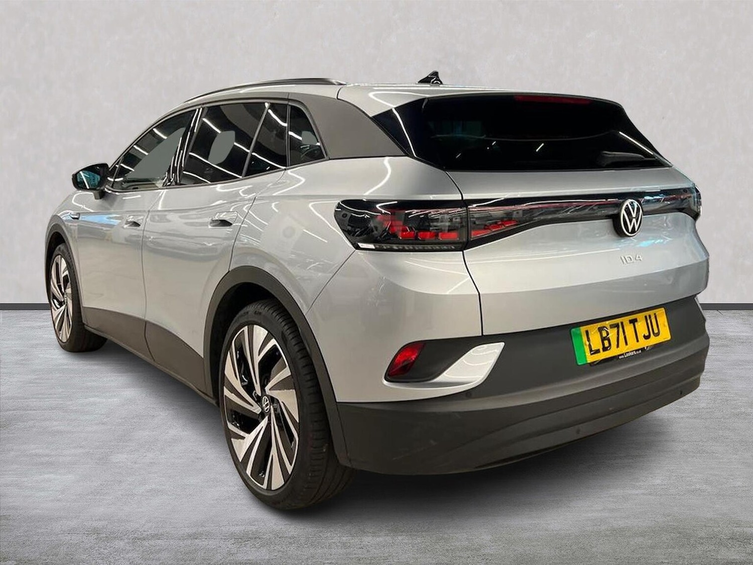 Used Volkswagen ID.4 2021 for sale - 77567675: Photo 2