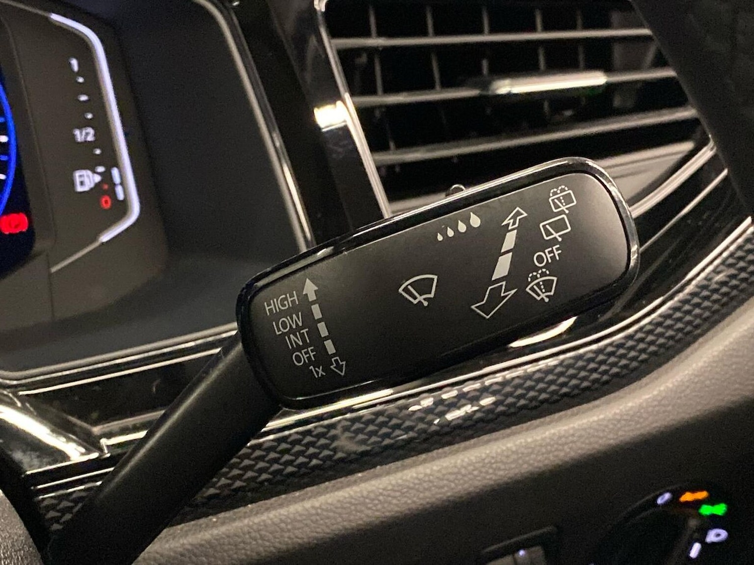 Used Volkswagen Polo 2022 for sale - 76543005: Photo 25