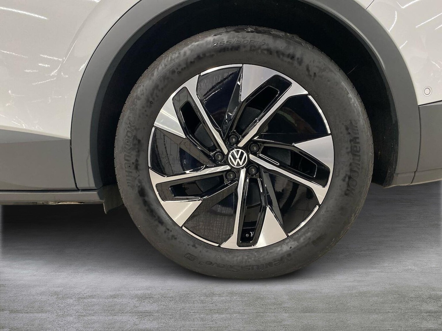 Used Volkswagen ID.4 2025 for sale - 76555444: Photo 6