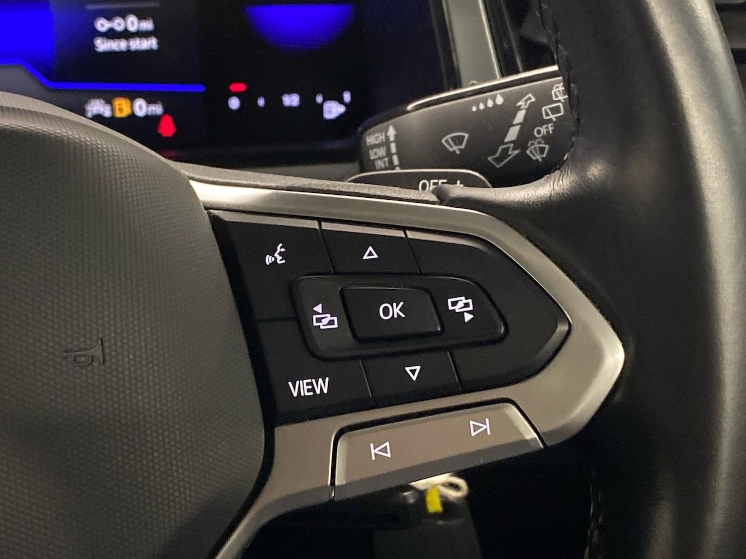 Used Volkswagen T-Roc 2022 for sale - 77729971: Photo 24