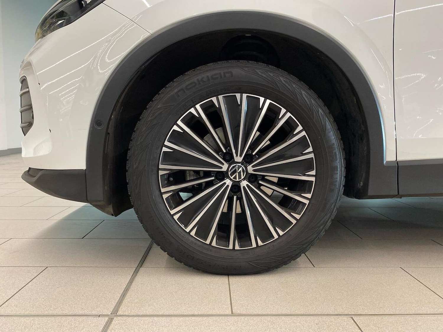 Used Volkswagen Tiguan 2024 for sale - 77639326: Photo 6