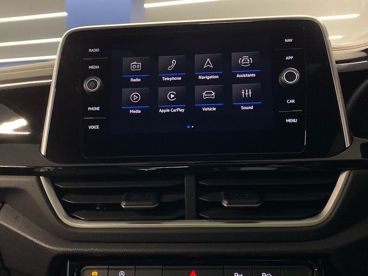 Used Volkswagen T-Roc 2025 for sale - 76292959: Photo 11