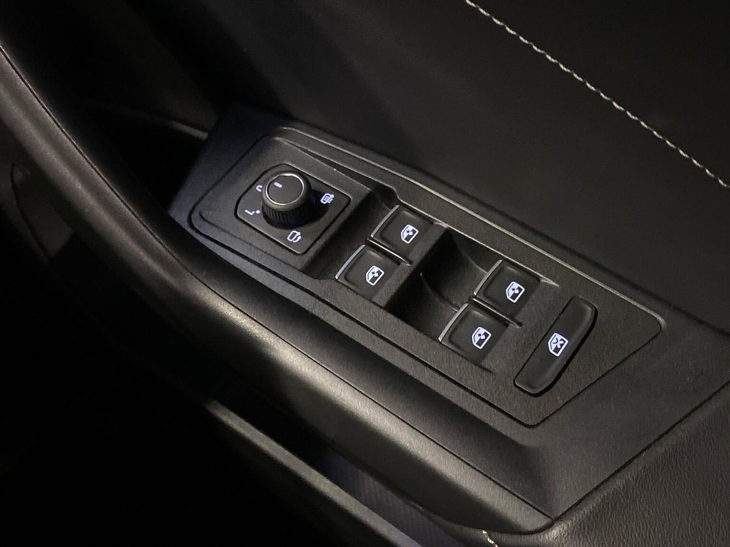 Used Volkswagen T-Roc 2025 for sale - 76292959: Photo 21