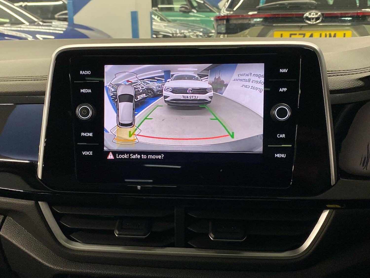 Used Volkswagen T-Roc 2025 for sale - 76292959: Photo 22