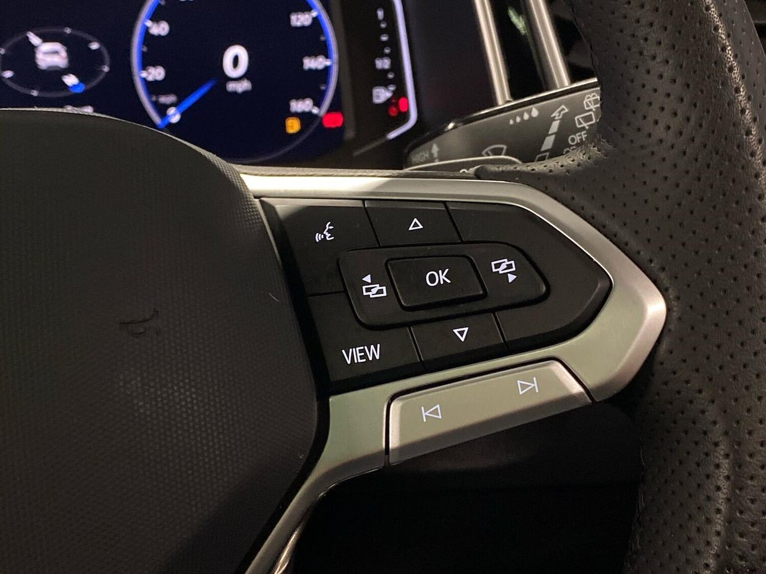 Used Volkswagen T-Roc 2025 for sale - 76292959: Photo 25