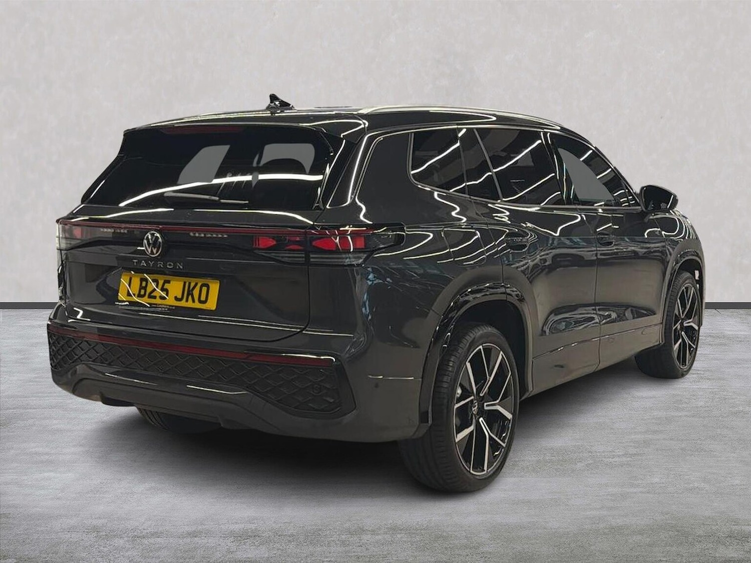 Used Volkswagen Touran 2025 for sale - 76735614: Photo 18