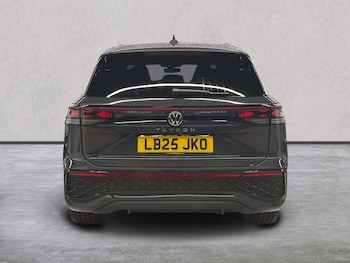 Used Volkswagen Touran 2025 for sale - 76735614: Photo