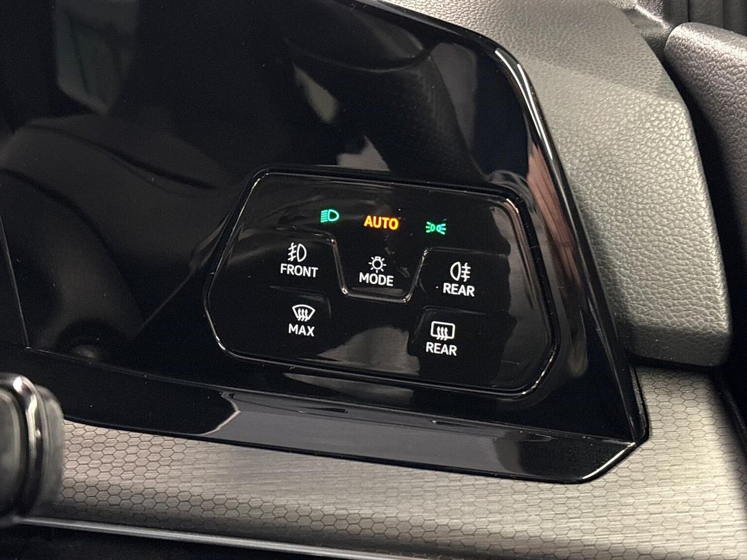 Used Volkswagen Golf 2023 for sale - 78211172: Photo 22