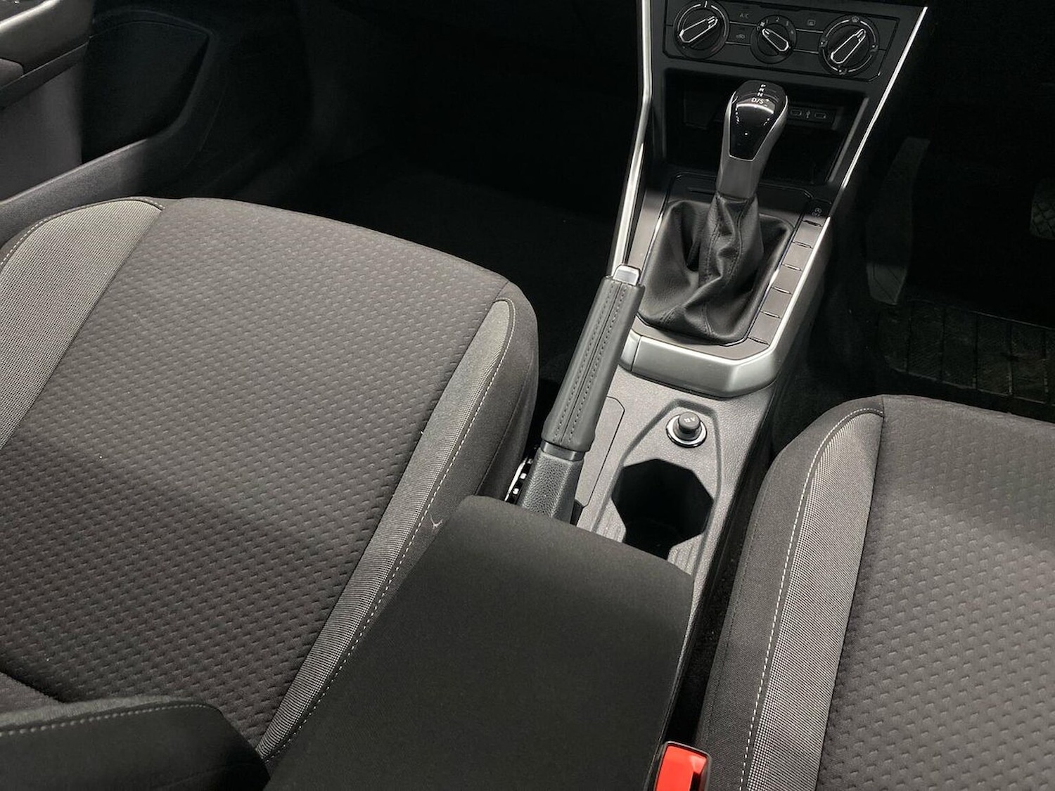 Used Volkswagen Polo 2024 for sale - 76380297: Photo 13