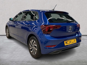 Used Volkswagen Polo 2024 for sale - 76380297: Photo