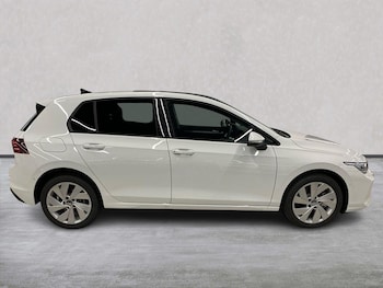 Used Volkswagen Golf 2025 for sale - 77487796: Photo