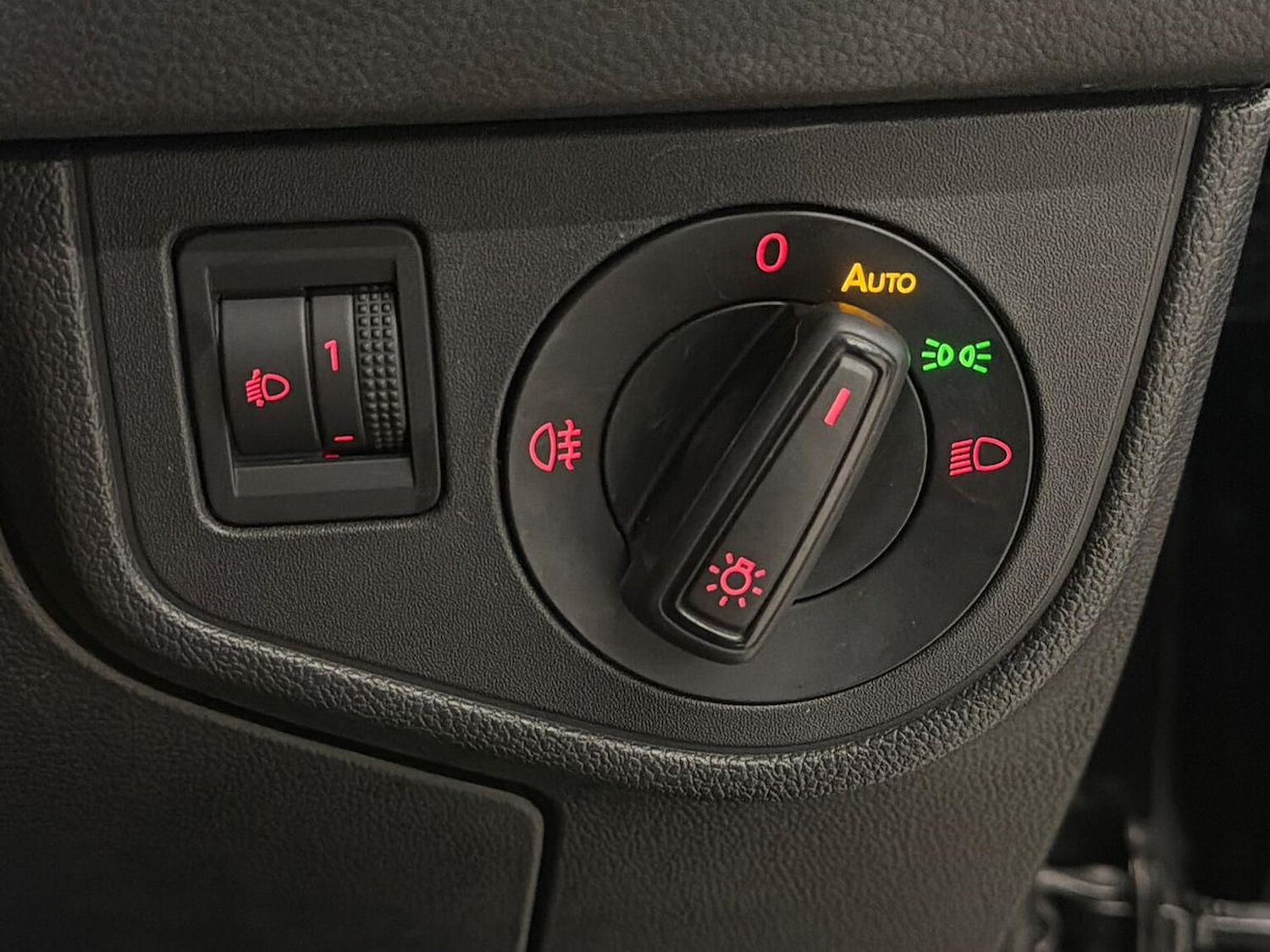 Used Volkswagen Polo 2019 for sale - 76342970: Photo 22