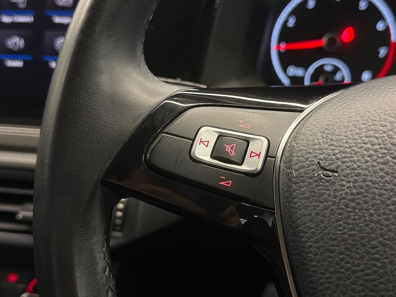 Used Volkswagen Polo 2019 for sale - 76342970: Photo 26