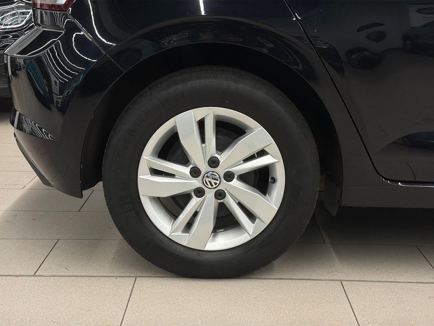 Used Volkswagen Polo 2019 for sale - 76342970: Photo 6