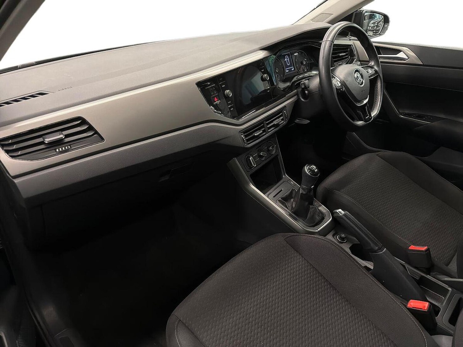 Used Volkswagen Polo 2019 for sale - 76342970: Photo 7