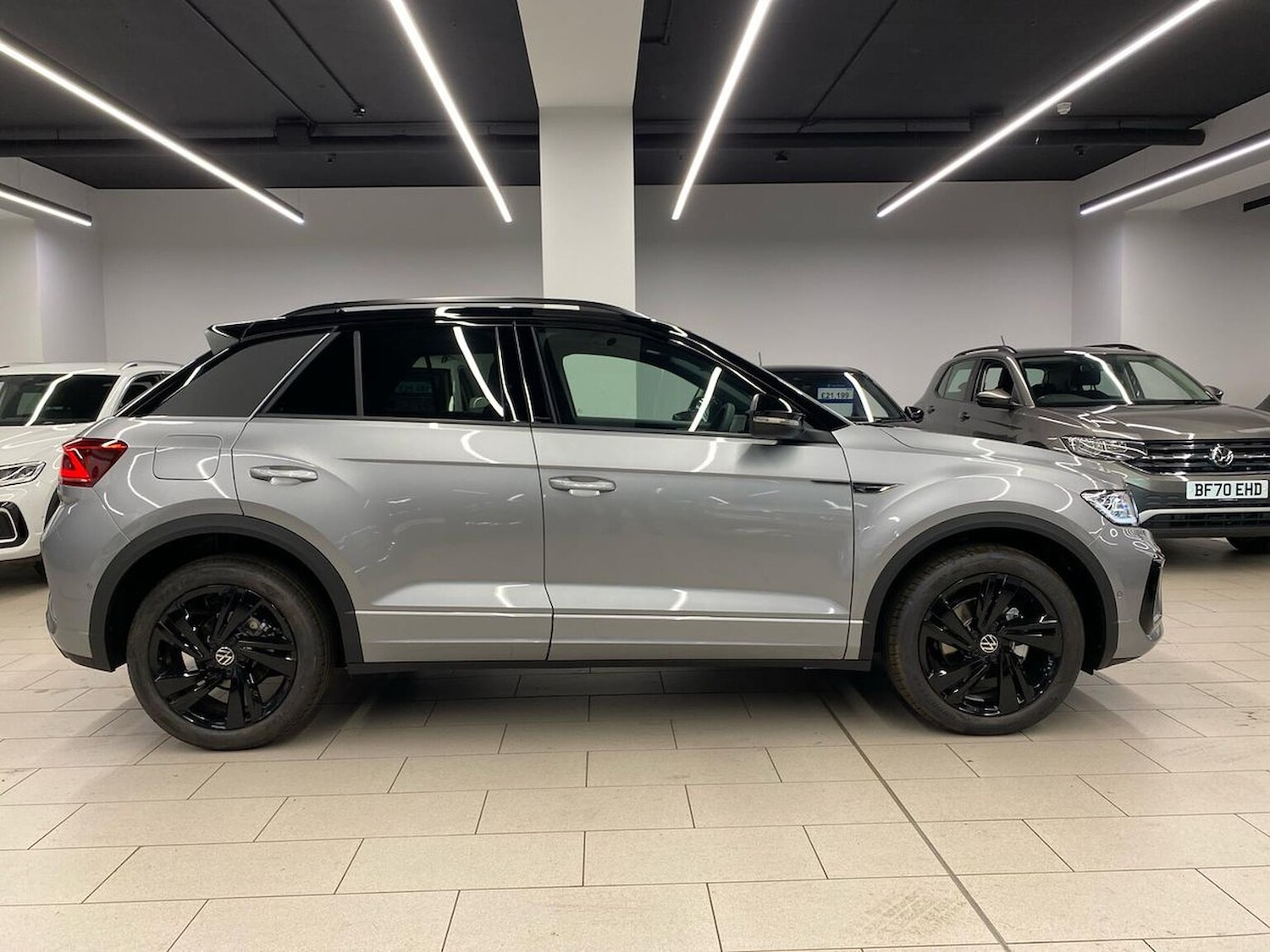 Used Volkswagen T-Roc 2025 for sale - 76699396: Photo 3