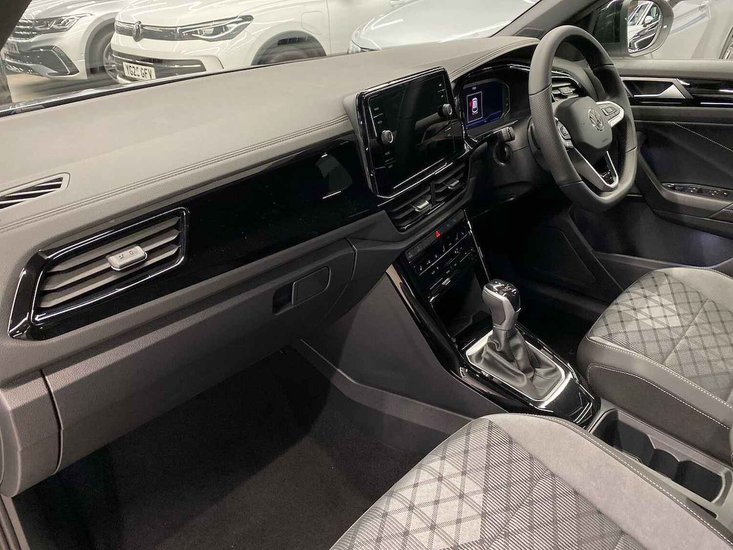 Used Volkswagen T-Roc 2025 for sale - 76699396: Photo 7