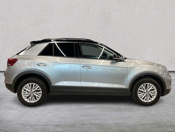 Used Volkswagen T-Roc 2022 for sale - 75766751: Photo