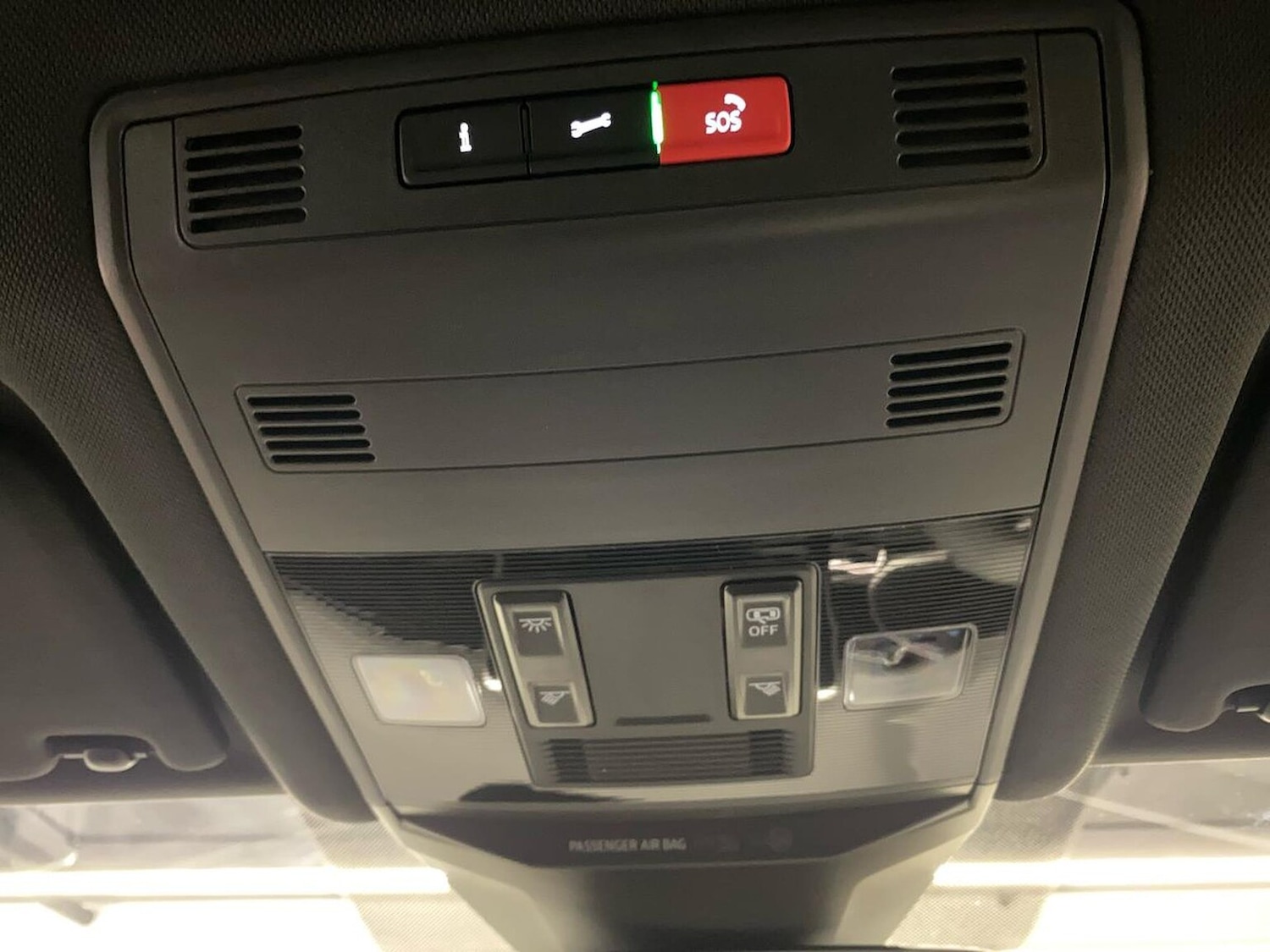 Used Volkswagen T-Roc 2025 for sale - 76449575: Photo 14