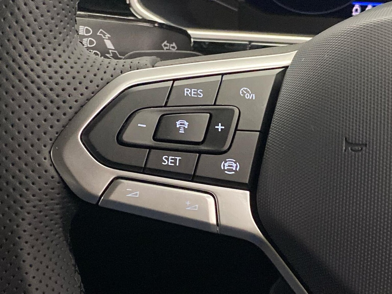 Used Volkswagen T-Roc 2025 for sale - 76449575: Photo 26