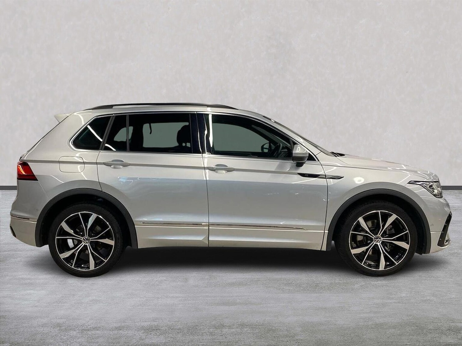 Used Volkswagen Tiguan 2022 for sale - 76763416: Photo 3