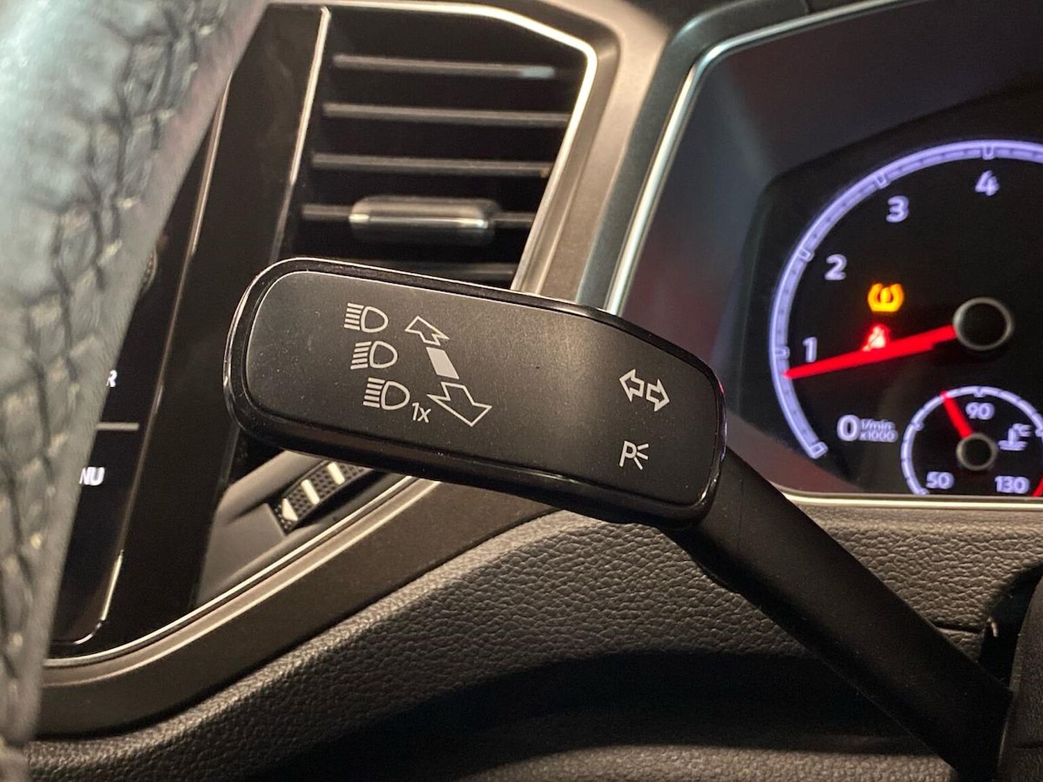 Used Volkswagen T-Roc 2019 for sale - 77846729: Photo 28