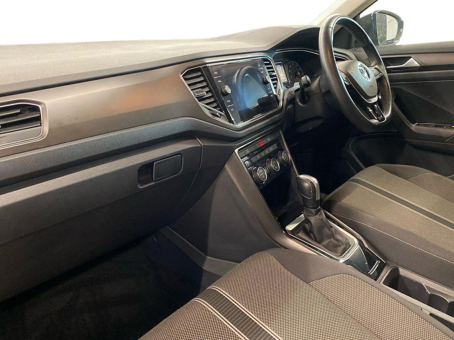 Used Volkswagen T-Roc 2019 for sale - 77846729: Photo 7