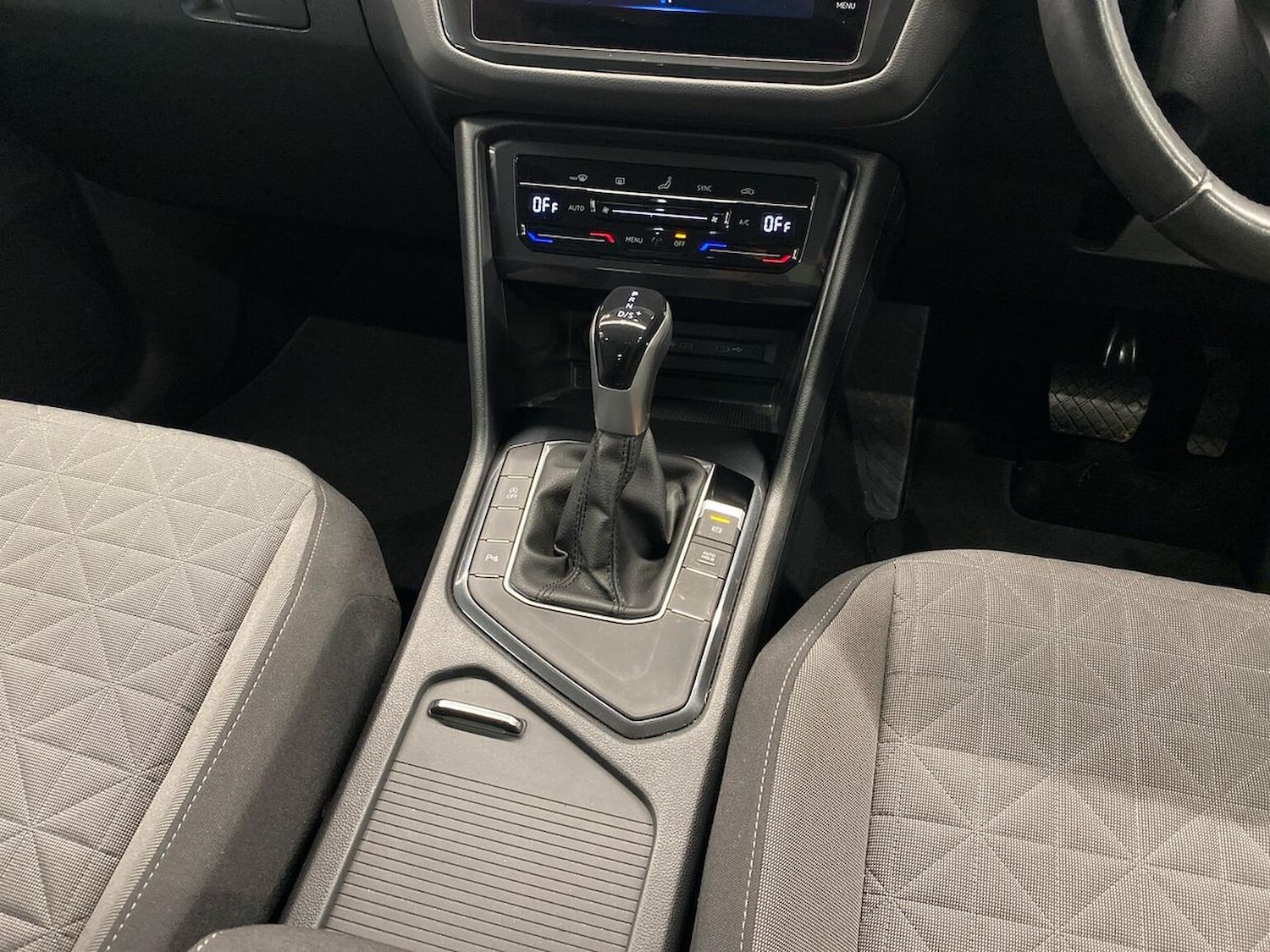 Used Volkswagen Tiguan 2023 for sale - 76905075: Photo 13