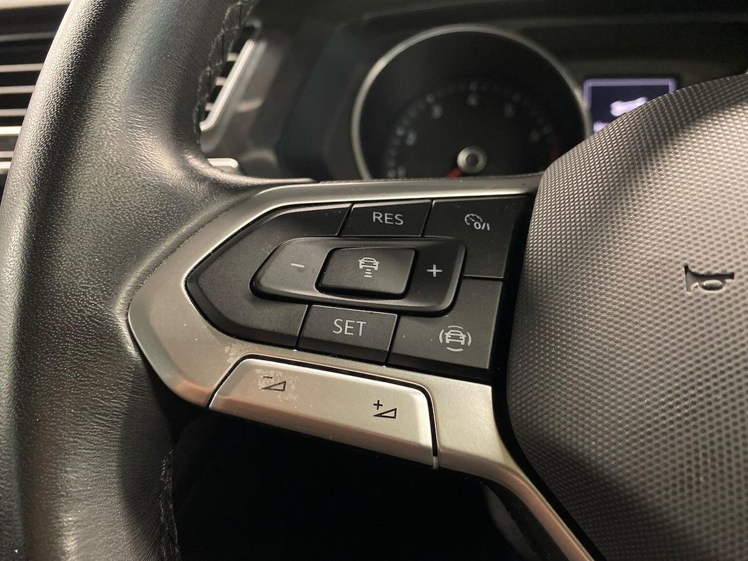 Used Volkswagen Tiguan 2023 for sale - 76905075: Photo 27