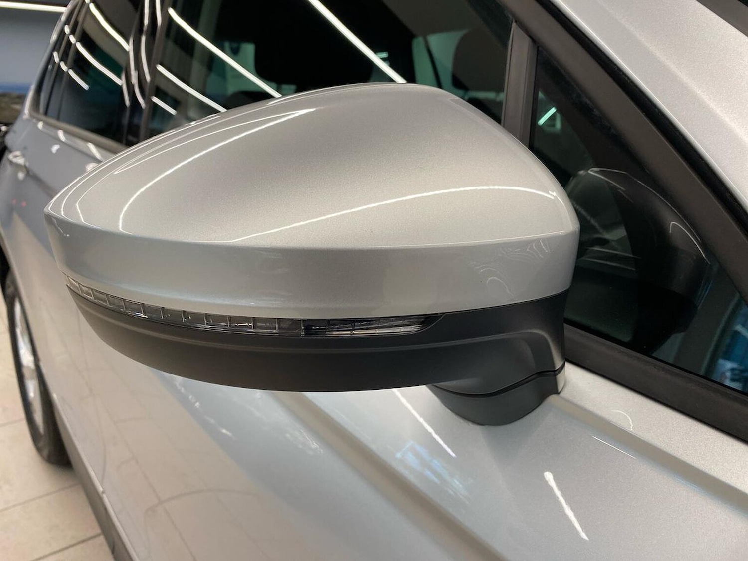 Used Volkswagen Tiguan 2023 for sale - 76905075: Photo 34