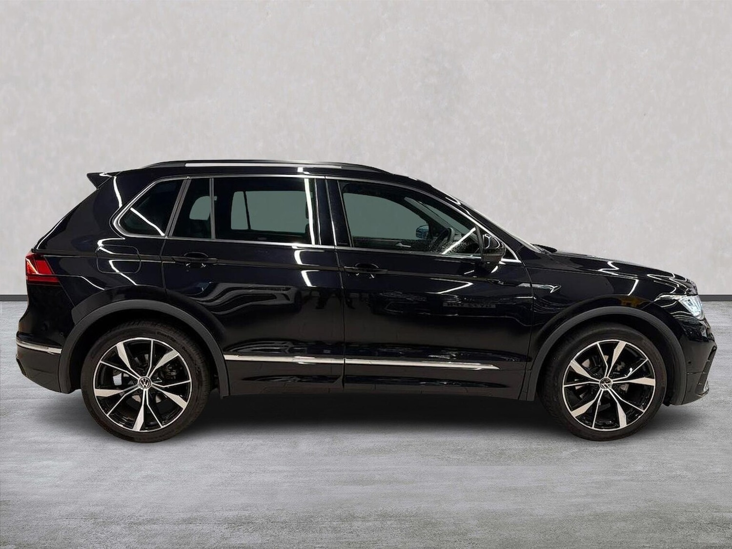 Used Volkswagen Tiguan 2022 for sale - 76412524: Photo 3