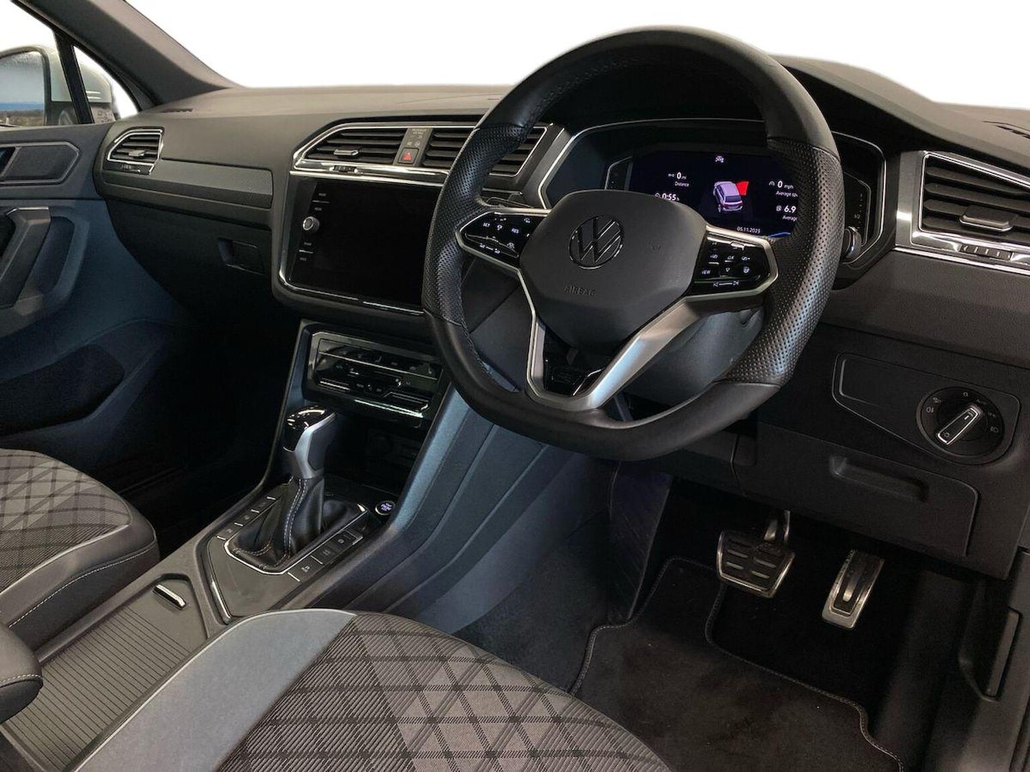 Used Volkswagen Tiguan 2023 for sale - 76497312: Photo 15