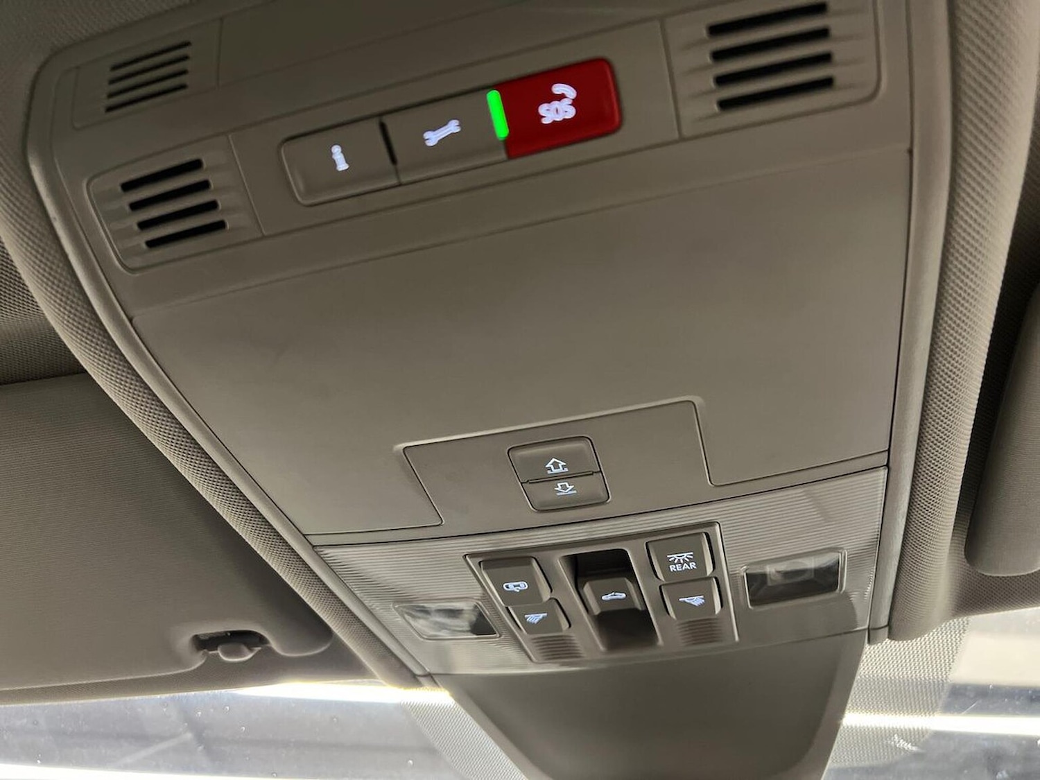 Used Volkswagen Tiguan Allspace 2025 for sale - 76555446: Photo 14