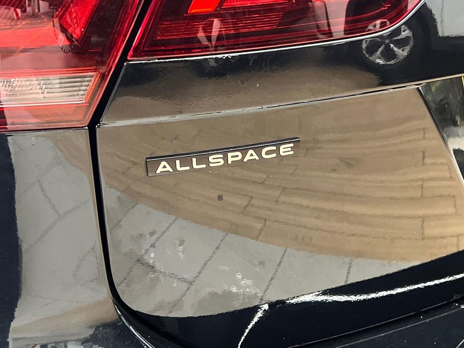 Used Volkswagen Tiguan Allspace 2025 for sale - 76555446: Photo 32