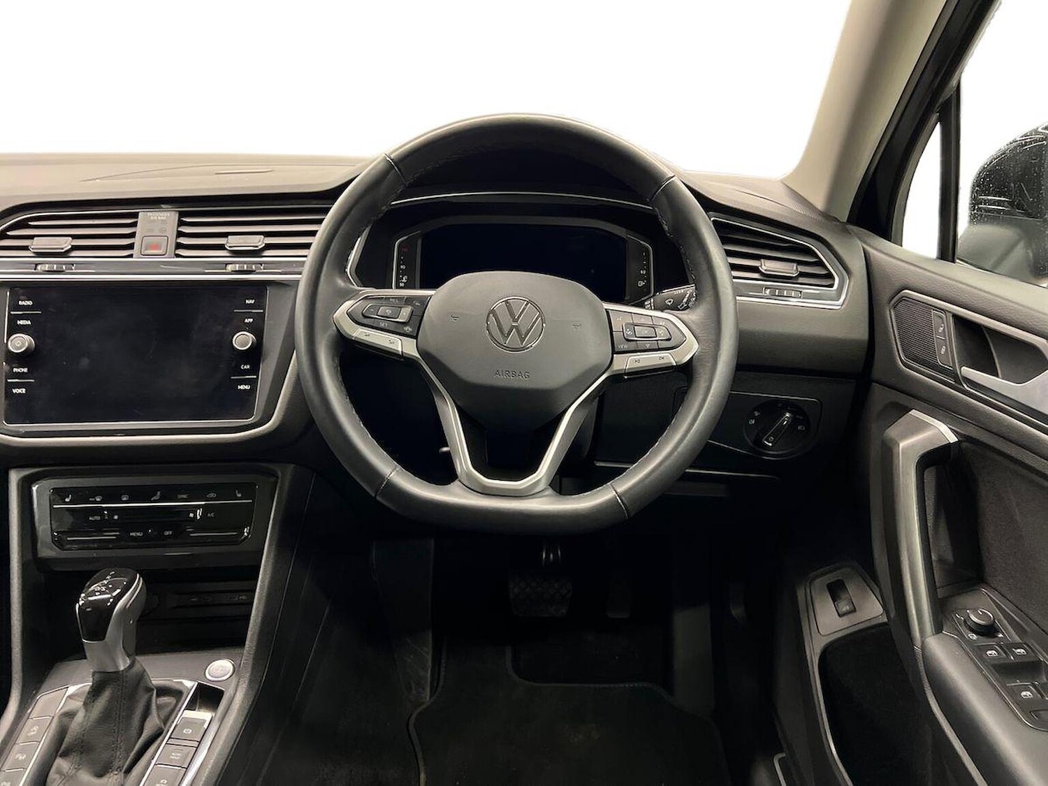 Used Volkswagen Tiguan Allspace 2025 for sale - 76555446: Photo 9