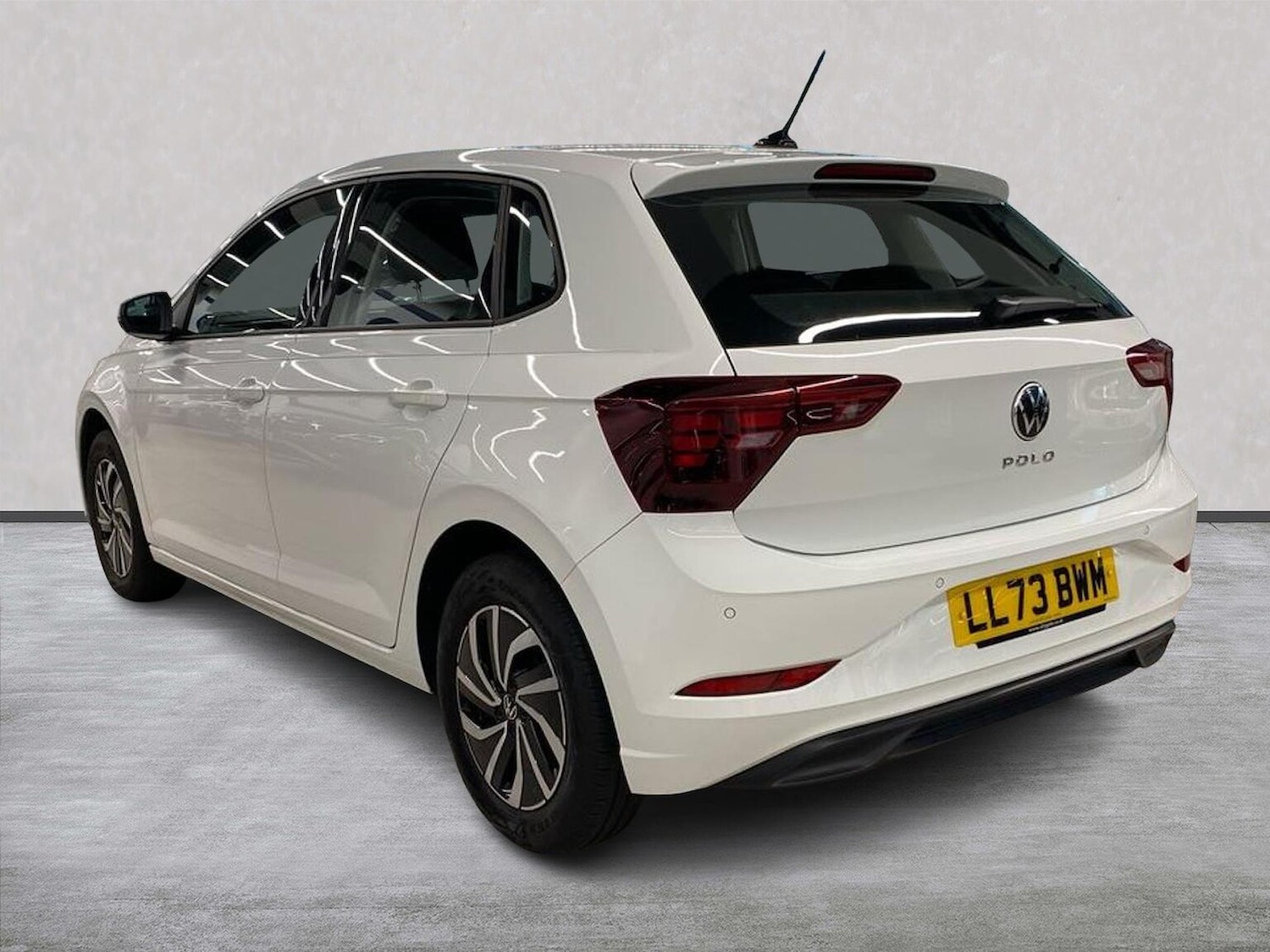 Used Volkswagen Polo 2023 for sale - 77888627: Photo 2