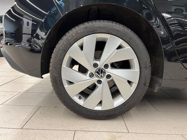 Used Volkswagen Golf 2024 for sale - 76292952: Photo 6