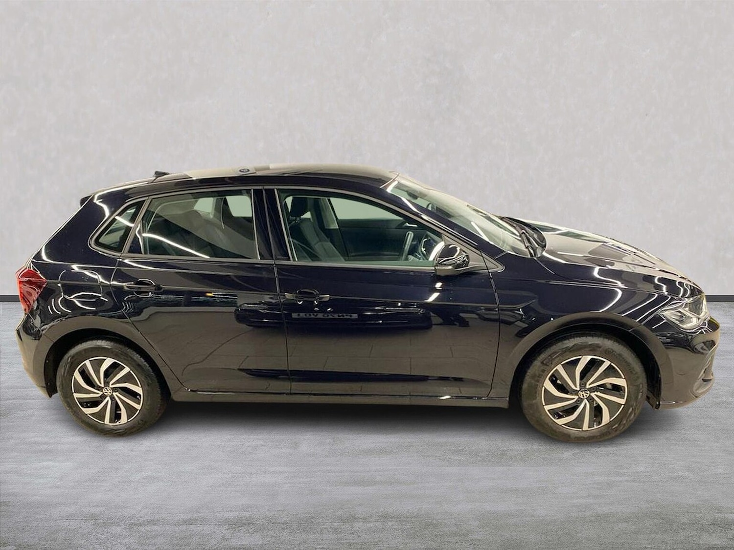 Used Volkswagen Polo 2024 for sale - 77635483: Photo 3