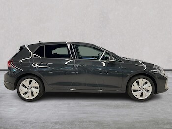 Used Volkswagen Golf 2025 for sale - 75906888: Photo