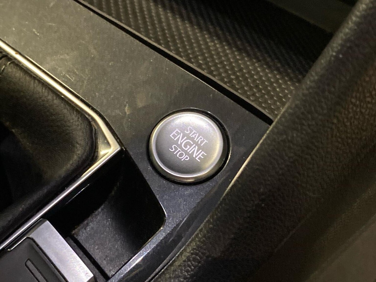 Used Volkswagen Tiguan 2022 for sale - 76860063: Photo 2