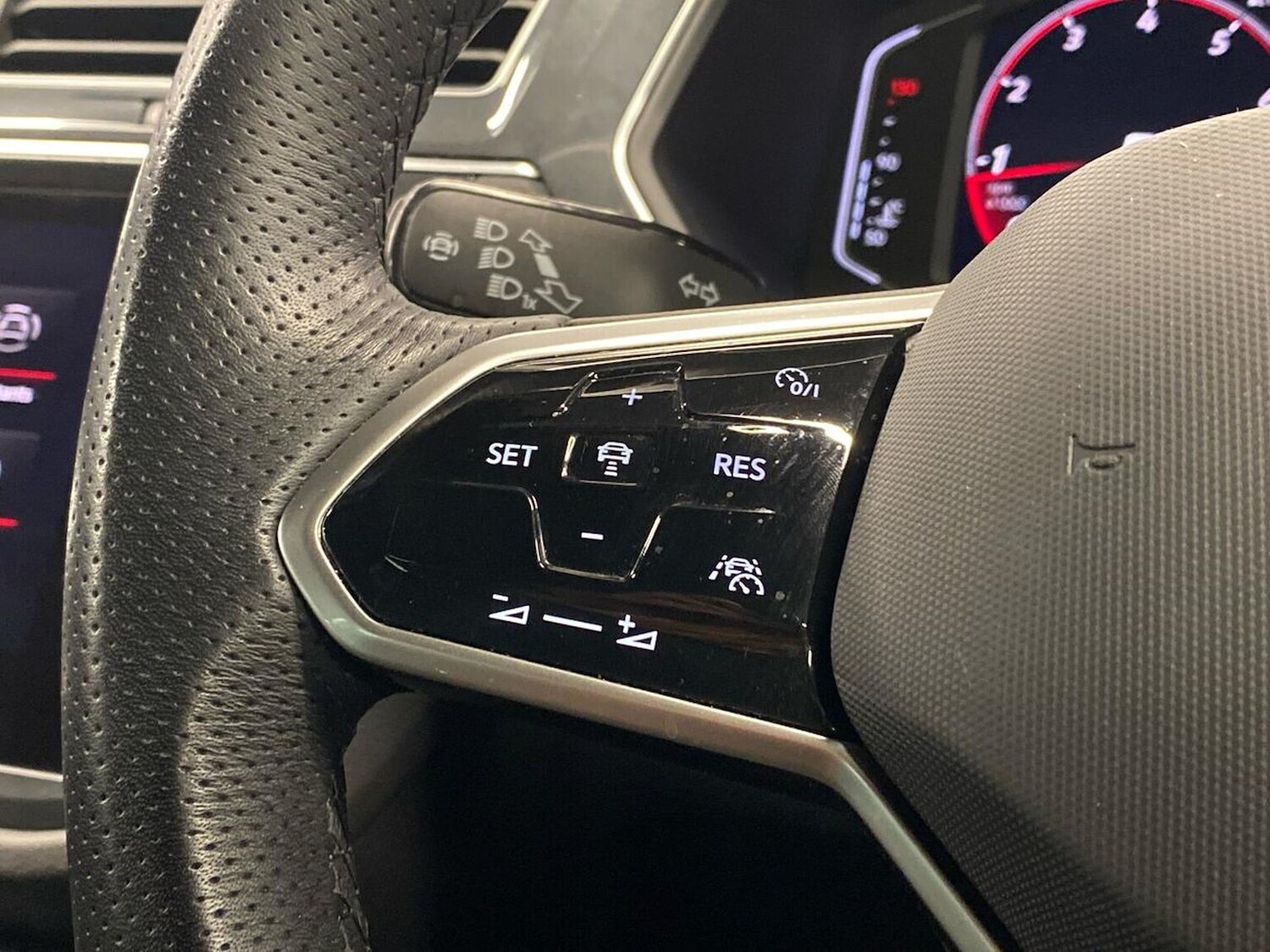 Used Volkswagen Tiguan 2022 for sale - 76860063: Photo 28