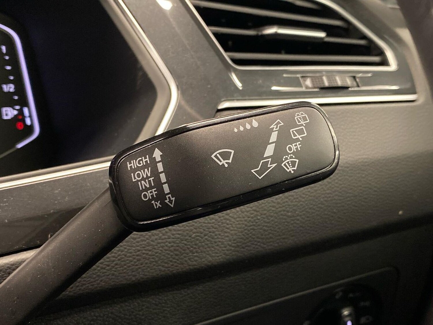 Used Volkswagen Tiguan 2022 for sale - 76860063: Photo 29