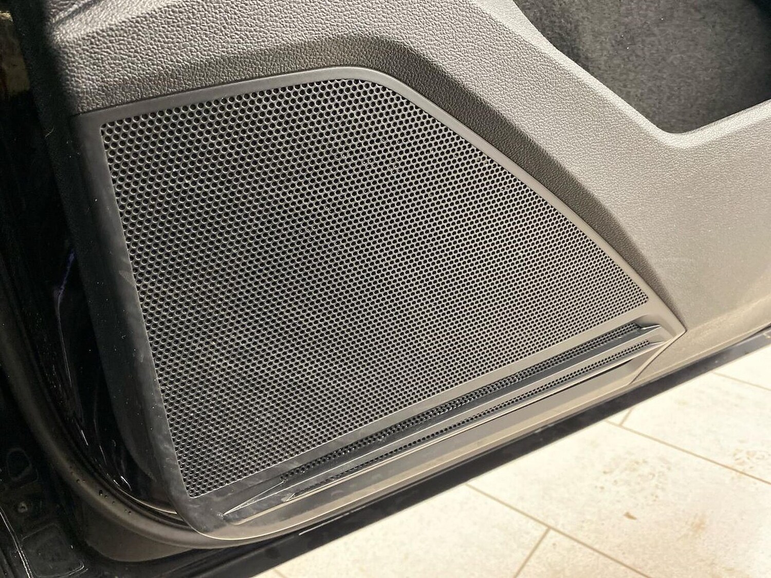 Used Volkswagen Tiguan 2022 for sale - 76860063: Photo 31