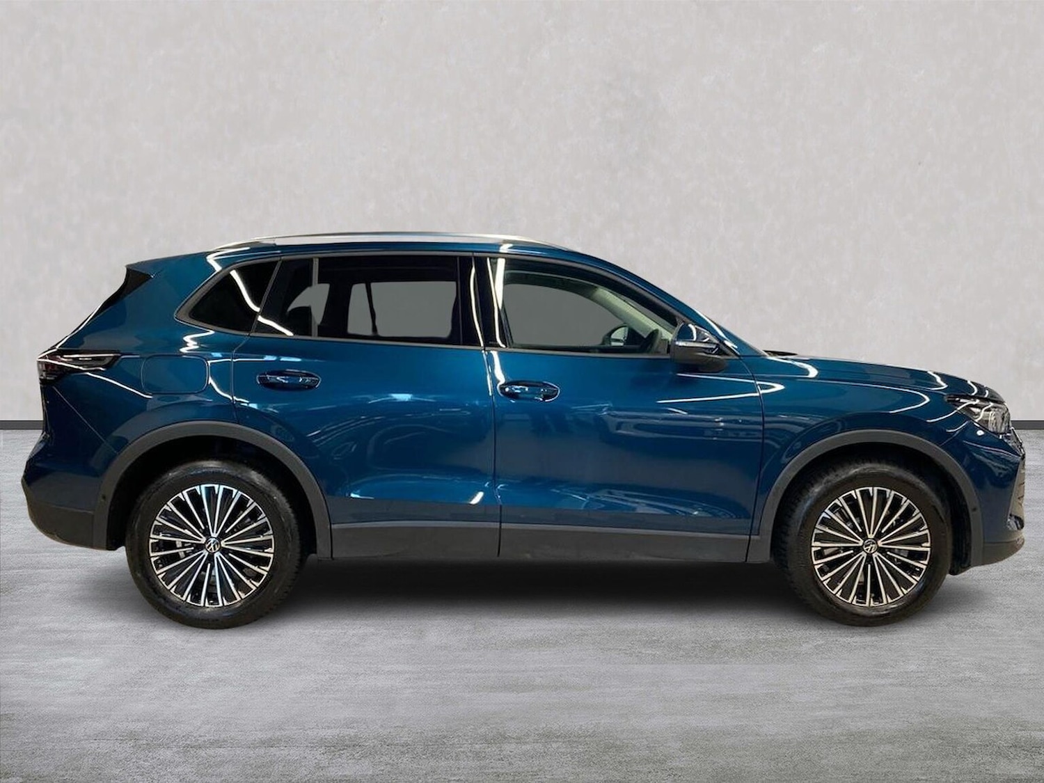 Used Volkswagen Tiguan 2025 for sale - 78026151: Photo 3