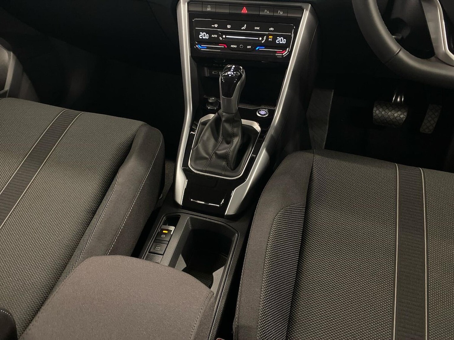 Used Volkswagen T-Roc 2026 for sale - 77901600: Photo 13