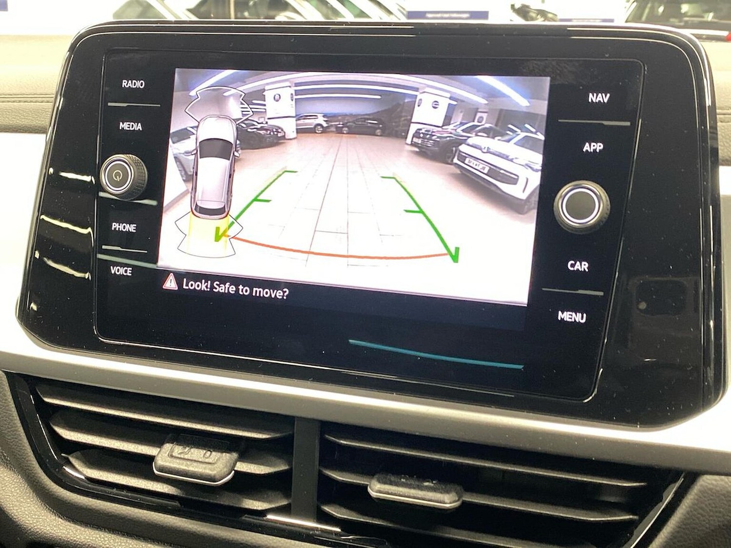 Used Volkswagen T-Roc 2026 for sale - 77901600: Photo 23